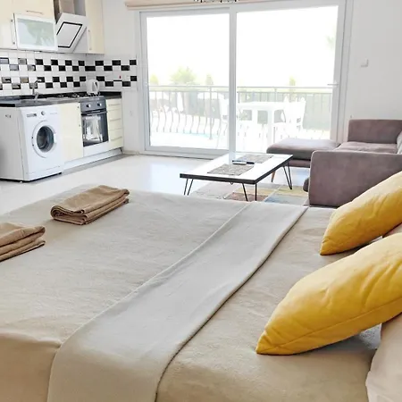 Edelweiss Success Apartment *